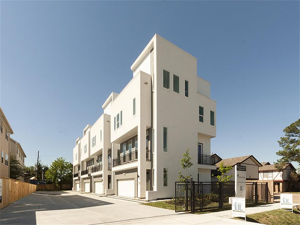 1st image of 3002 Dolores St