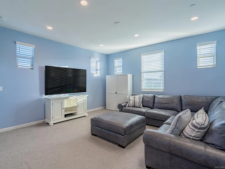 16029 Veridian Cir — Photo 10