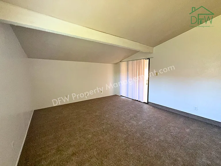 1336 Burmeister Rd — Photo 22