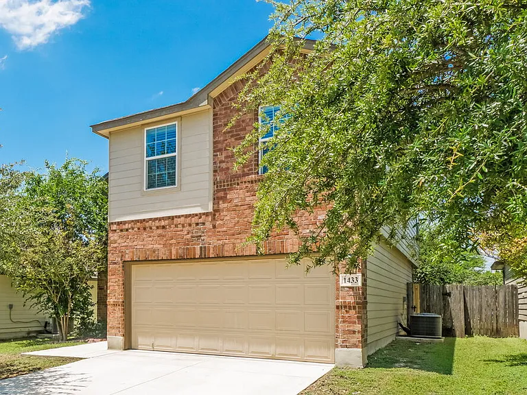 1433 Anise Ln — Photo 4