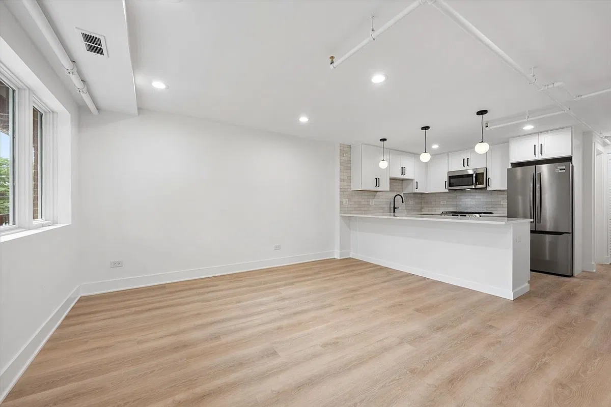 2 bed, 2.0 bath, $2,745 — Photo 4