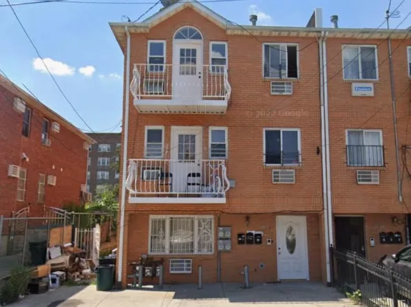 84-26 169th St, Jamaica, NY
