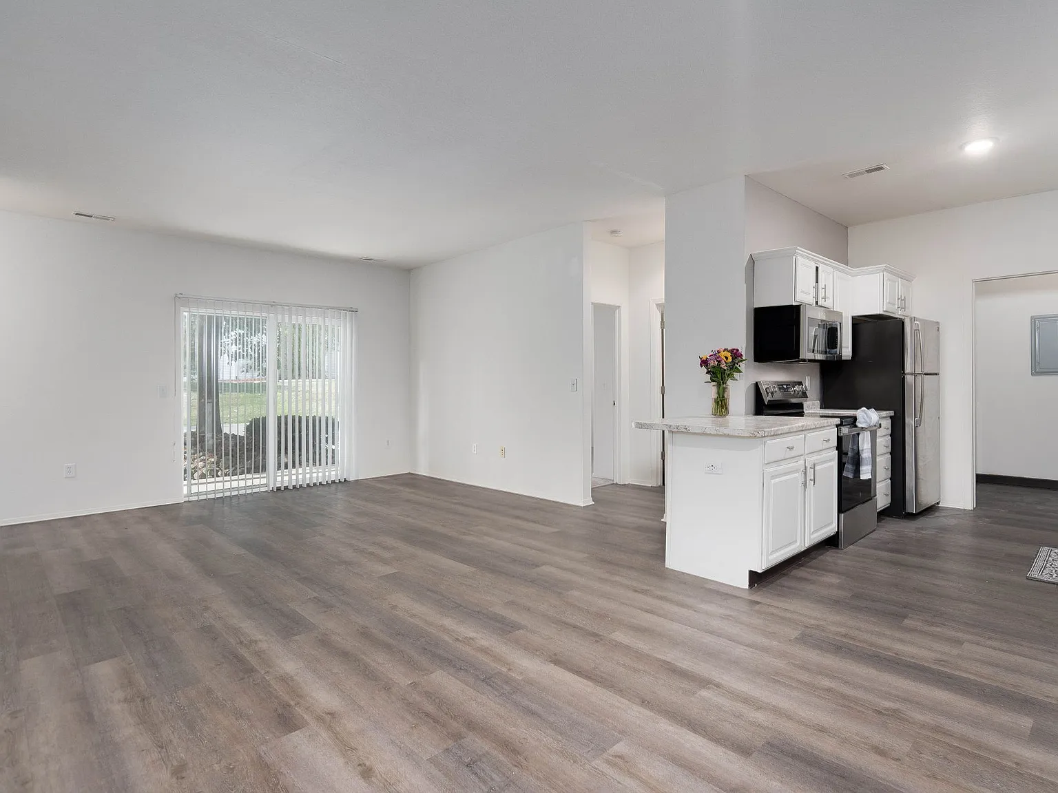 Summerhill Estates Apartments — Photo 3
