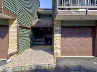 21 Ridgedale Dr, Annandale, NJ 08801