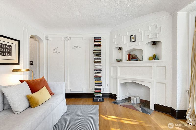 2nd image of 1101 17th Avenue #201