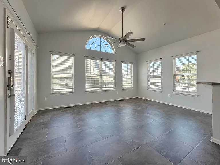 3429 Linden Grove Dr — Photo 26