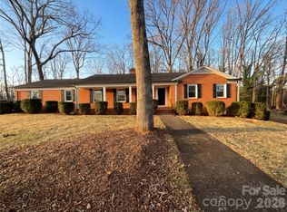 207 Gleneagles Rd E, Statesville, NC 28625