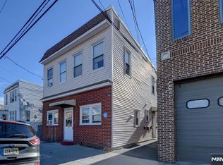 20 Heckel St, Belleville, NJ 07109