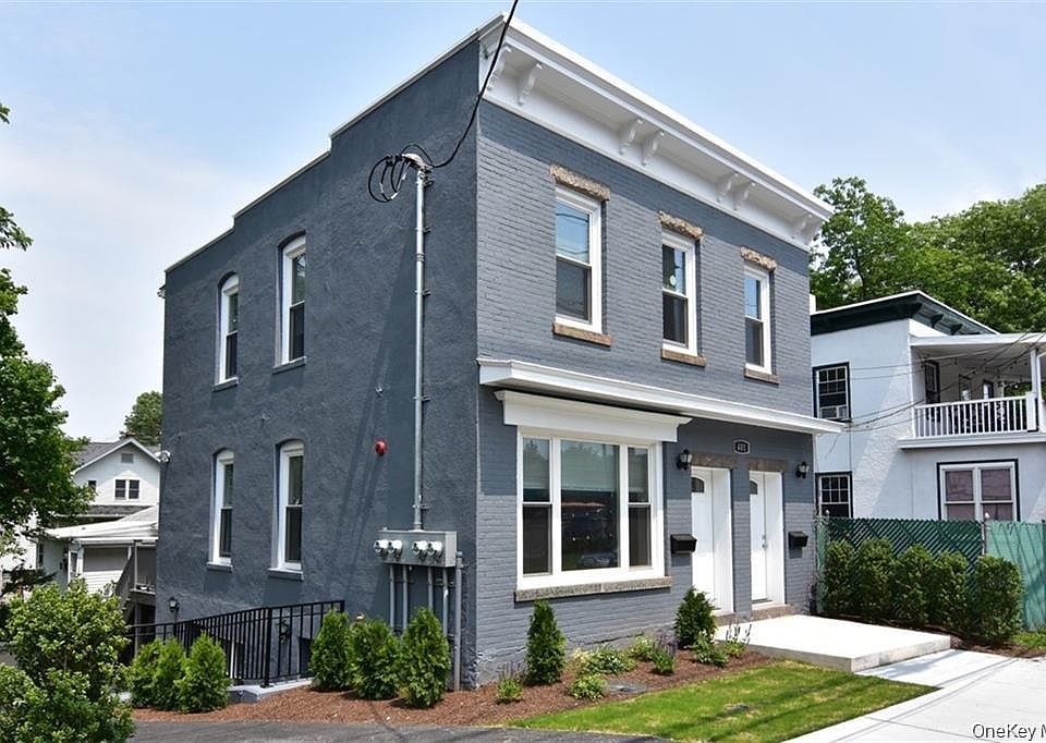 1st image of 401 Ashford Avenue
