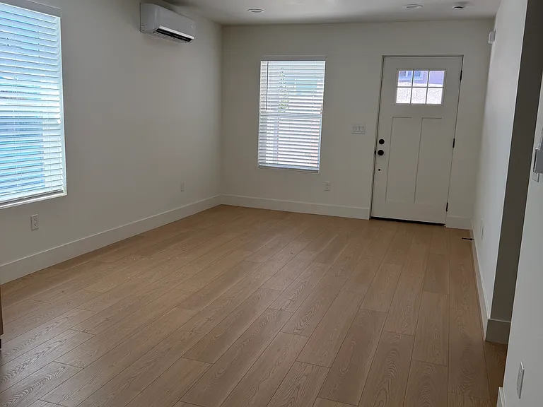 124 Cedar St #A — Photo 2