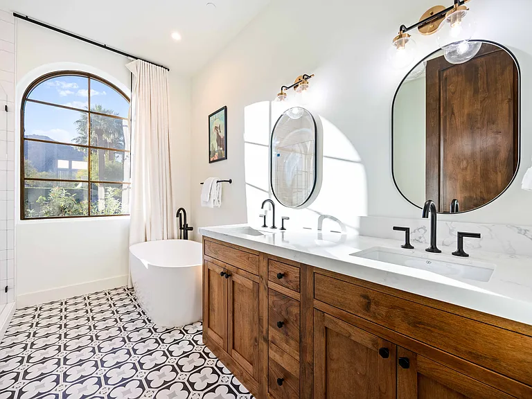 Casita Suite 5 Bathroom