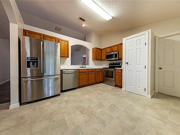 4th image of 2962 Chalmer St