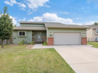 571 Plover Dr, Box Elder, SD 57719