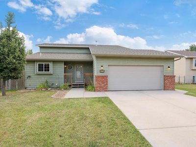 571 Plover Dr, Box Elder, SD, 57719