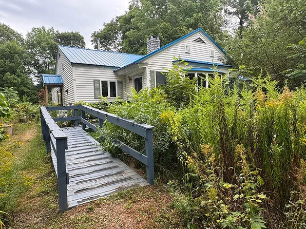 74 Old Brunswick Road, Gardiner, ME 04345