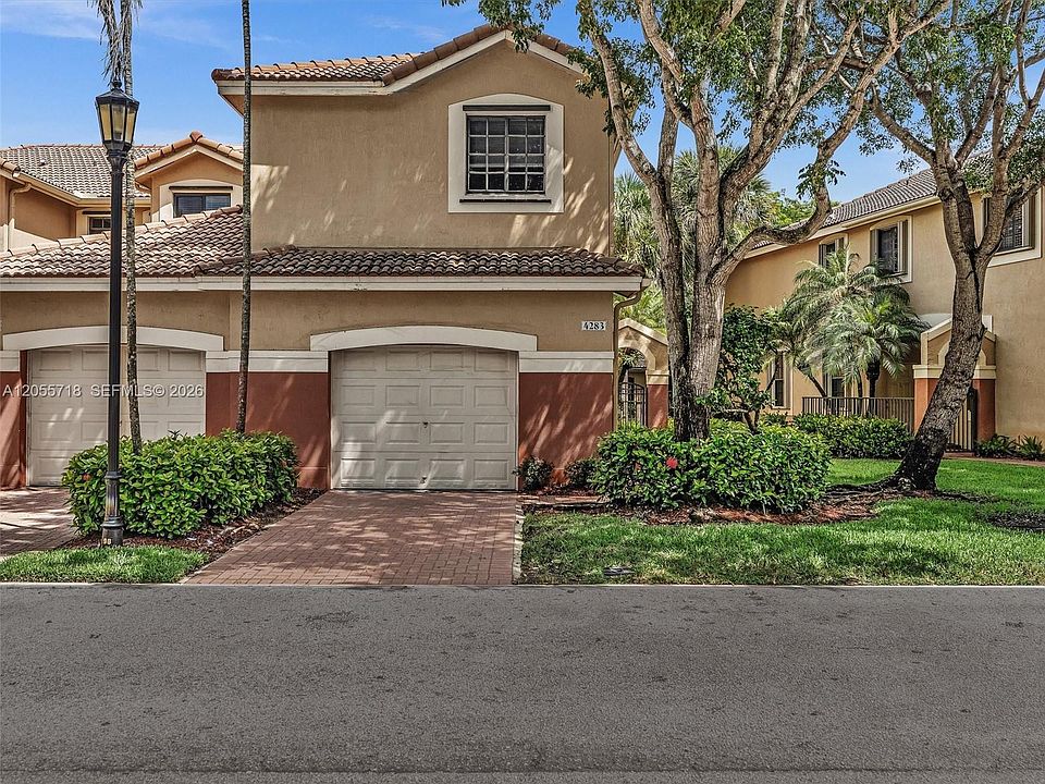1st image of 4283 Vineyard Cir #4283