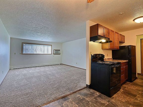 2nd image of 1605 20th St S #C61465fc0