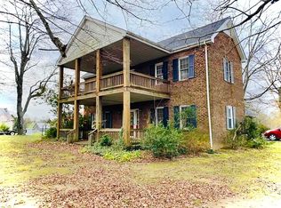 6220 Sandy Creek Rd, Morgantown, KY 42261