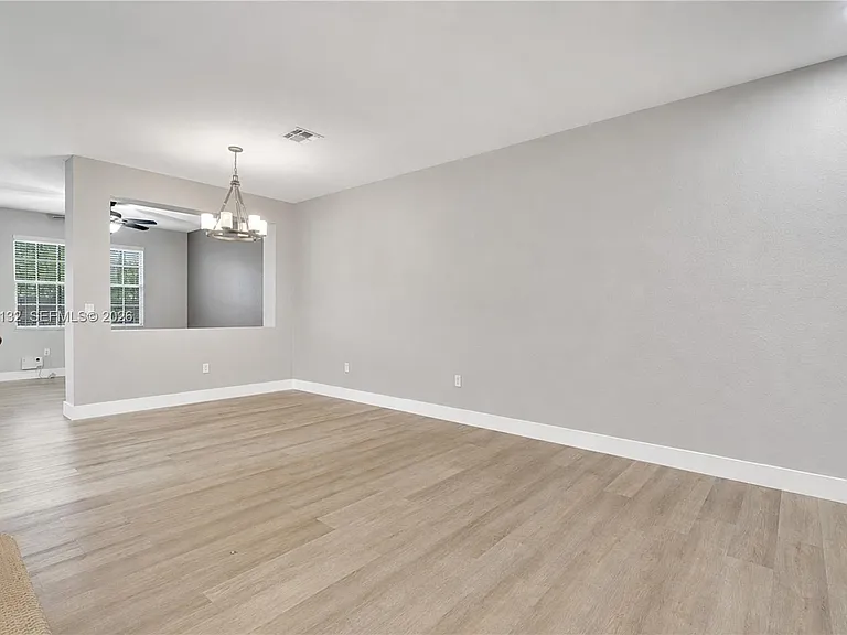 13005 Riverwalk Cir N — Photo 5