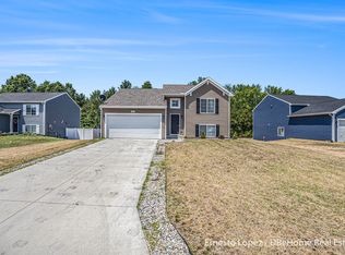 4061 Tributary Dr, Holland, MI 49424
