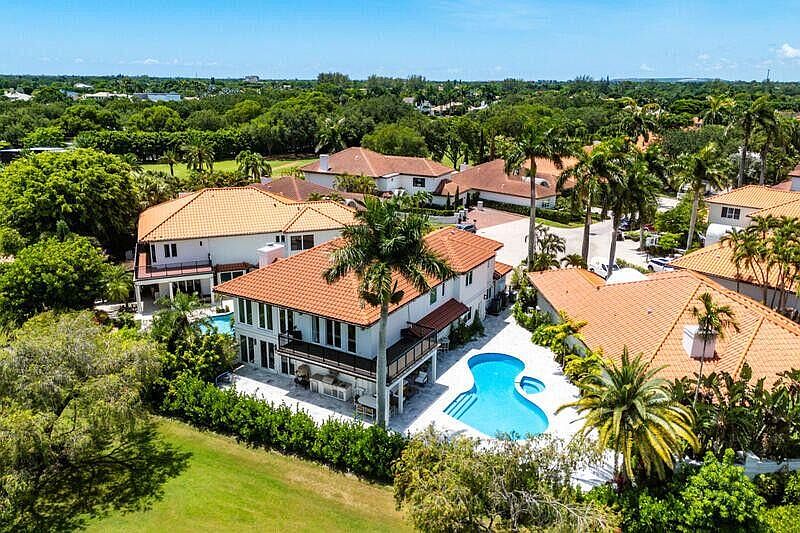 1st image of 21213 Harrow Court