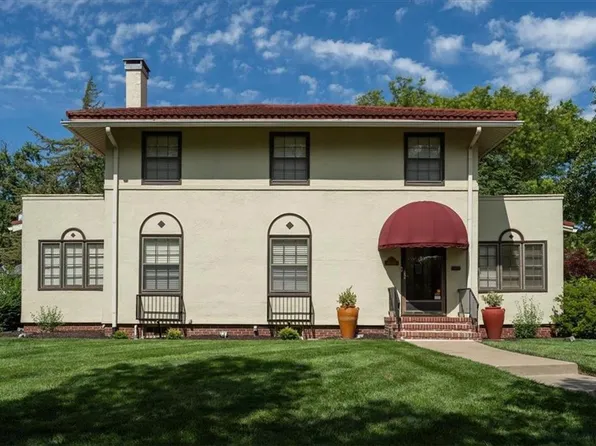 1004 S Cedar St, Ottawa, KS 66067