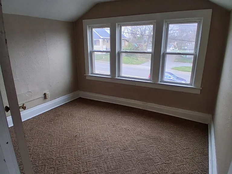 1405 William St — Photo 7