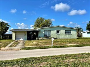 745 Schumann Dr, Sebastian, FL 32958