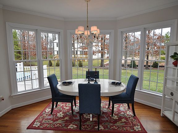 BREAKFAST ROOM