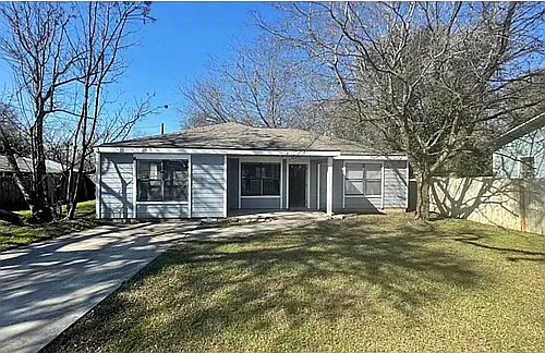 1605 Post Rd Photo 1