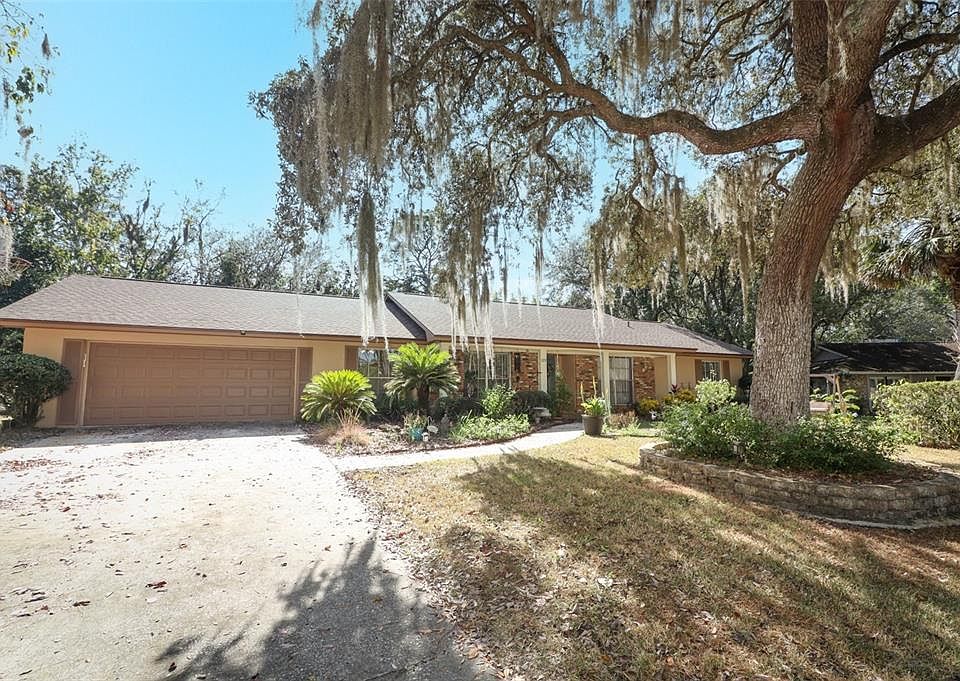1st image of 113 CRESTWOOD DRIVE