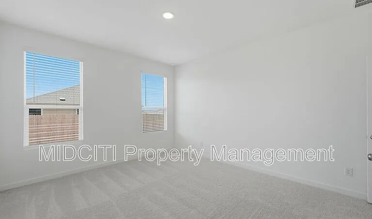 1304 Apron Trl — Photo 18