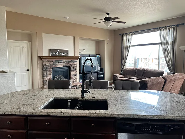 6068 Cumbre Vista Way — Photo 2