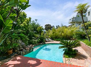439 La Crescentia Dr, San Diego, CA 92106