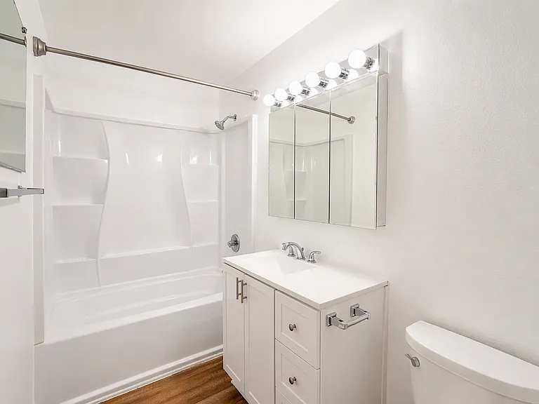 220 Lilac Ct — Photo 24