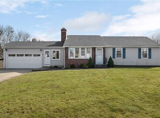 33 Owen Dr, Cumberland, RI 02864