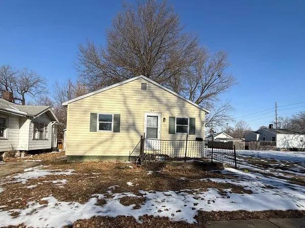 928 W Waggoner St, Decatur, IL 62526