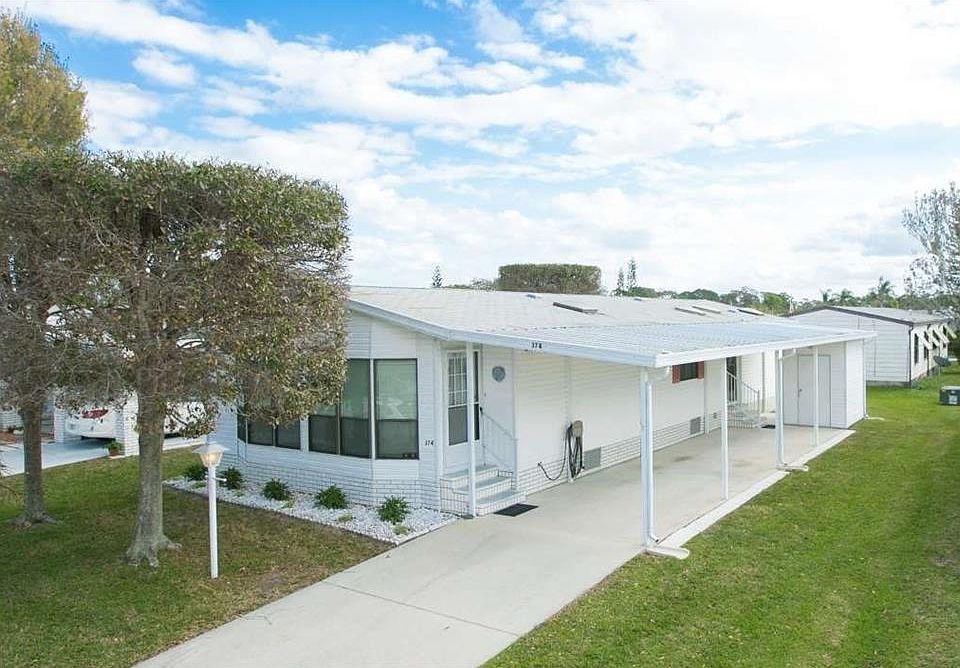 1st image of 374 Dolphin Cir