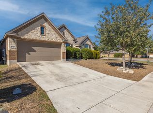 8727 Hideout Bnd, San Antonio, TX 78254