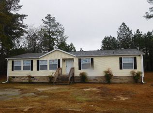 21581 Carriage Cir, Laurinburg, NC 28352