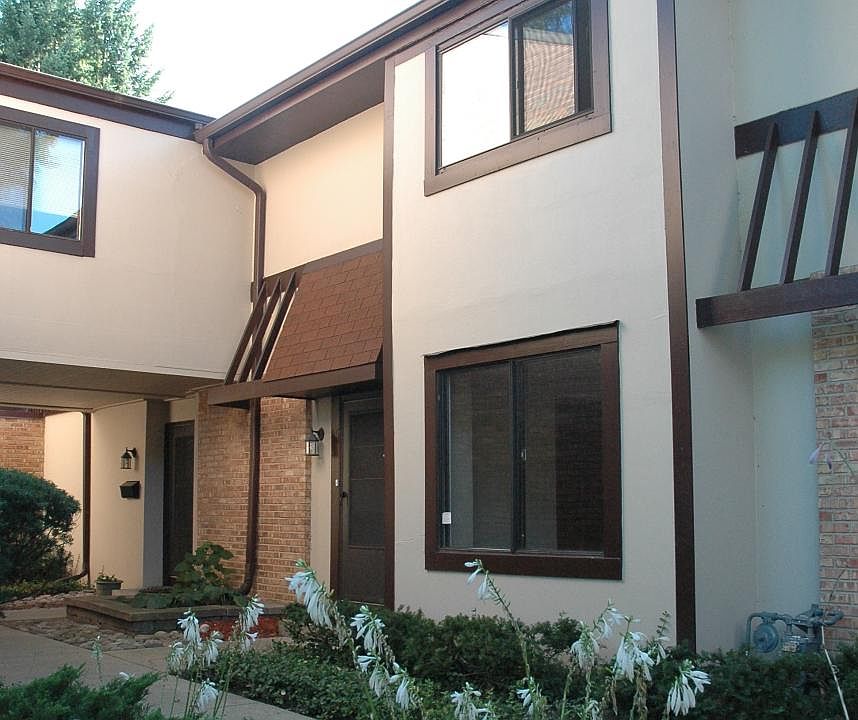 1st image of 1750 Henley St APT 25