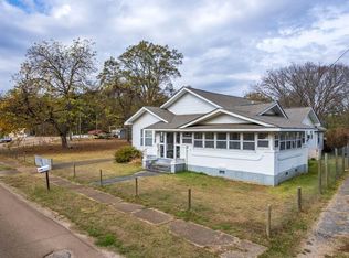 108 Blount St, Water Valley, MS 38965
