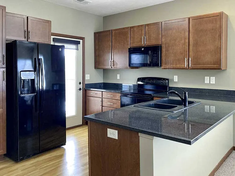 Villas of Omaha at Butler Ridge — Photo 98