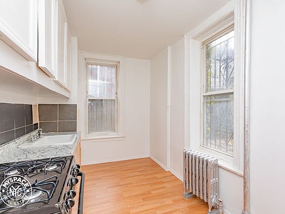 2nd image of 793 Franklin Ave #6F