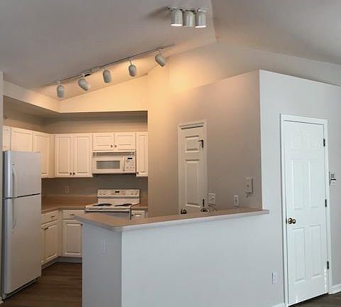3rd image of 301 Clayton Crossing Pl APT C