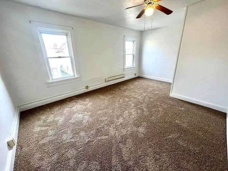 1613 Fourth Avenue (Full Service) — Photo 15