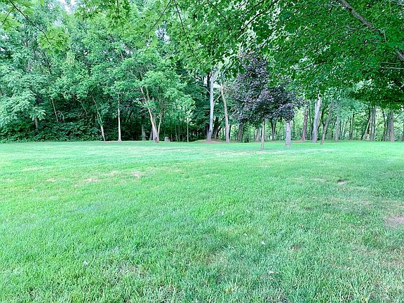5th image of 26 Birchwood Ln