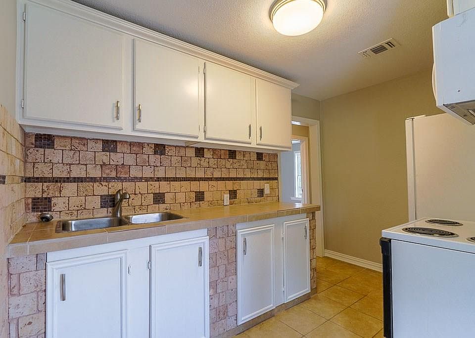 1st image of 2503 Kathleen Ave