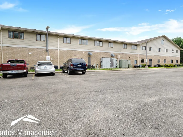 Anderson Village — Photo 10