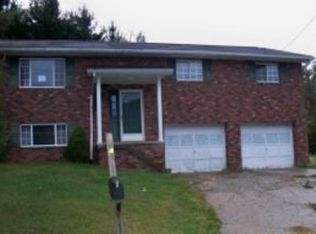 5401 Bennett Dr, Cross Lanes, WV 25313